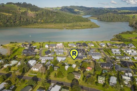 Photo of property in 13 Admiral Drive, Cooks Beach, Whitianga, 3591