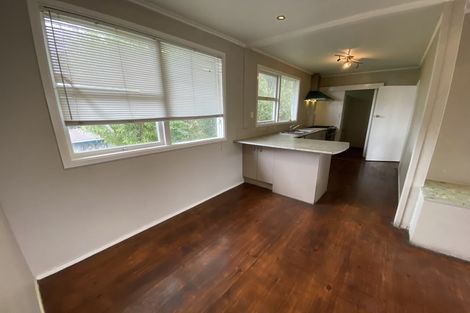 Photo of property in 2/1 Bruce Road, Glenfield, Auckland, 0629