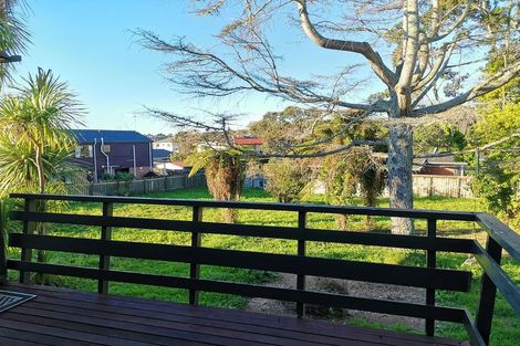 Photo of property in 2/60 Oakdale Road, Mount Roskill, Auckland, 1041