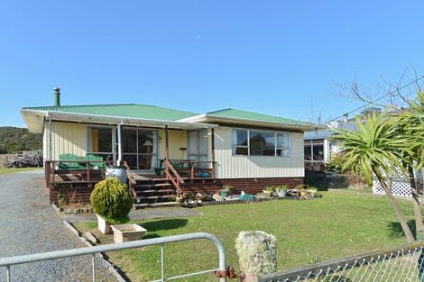 Photo of property in 22 Waiotoi Road, Ngunguru, Whangarei, 0173