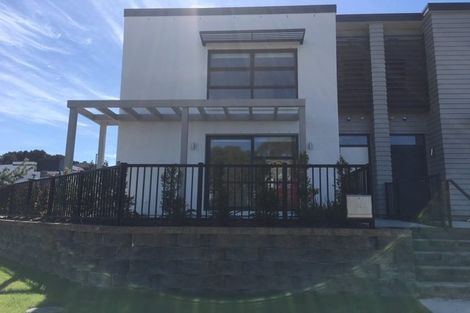 Photo of property in 51 Eugenia Rise, Totara Heights, Auckland, 2105