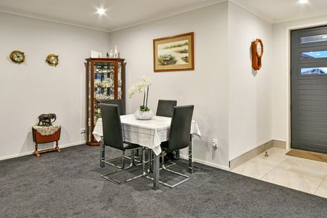 Photo of property in 100 Helenslee Road, Pokeno, 2472