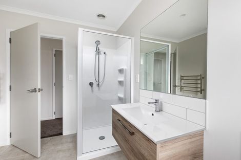 Photo of property in 6 Pioneer Crescent, Omokoroa, 3114