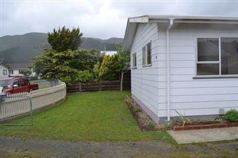 Photo of property in 17 Weymouth Grove, Wainuiomata, Lower Hutt, 5014
