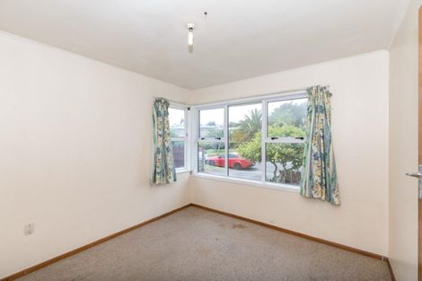 Photo of property in 5 Minifie Avenue, Melville, Hamilton, 3206