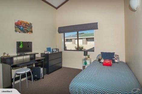 Photo of property in 17b Dover Road, St Andrews, Hamilton, 3200