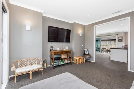 Photo of property in 105 Endeavour Drive, Whitby, Porirua, 5024