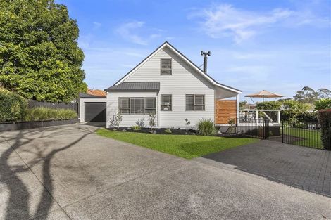 Photo of property in 57 Kurnell Drive, Botany Downs, Auckland, 2010