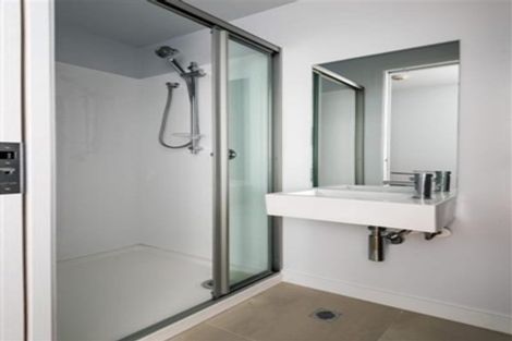 Photo of property in Frank Sargeson Apts, 402/80 Anzac Street, Takapuna, Auckland, 0622
