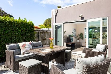 Photo of property in 12 Palm Grove, Waihi Beach, 3611