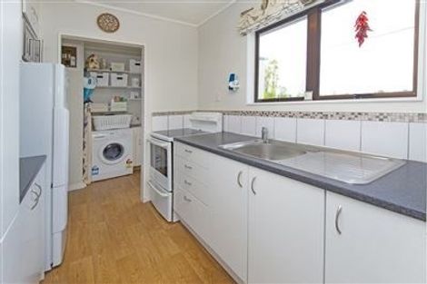 Photo of property in 47a Matai Road, Stanmore Bay, Whangaparaoa, 0932