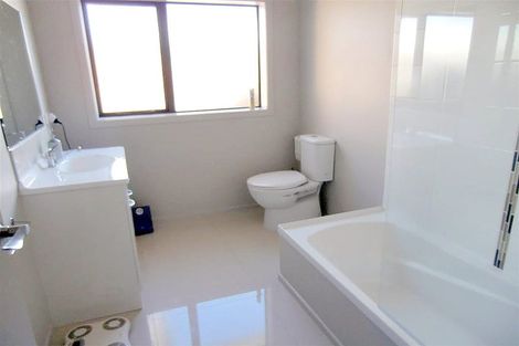 Photo of property in 2/67 Northgate, Strandon, New Plymouth, 4312