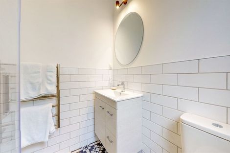 Photo of property in 22 Central Terrace, Alicetown, Lower Hutt, 5010