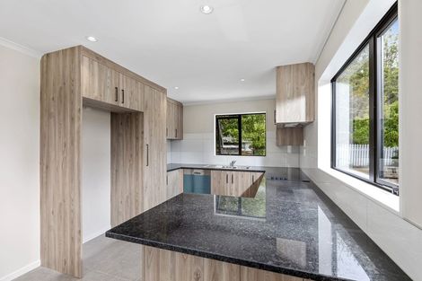 Photo of property in 10c Neilon Place, Northcross, Auckland, 0632