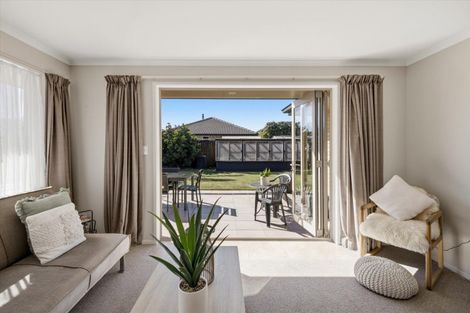 Photo of property in 619 Gloucester Road, Papamoa Beach, Papamoa, 3118