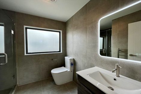 Photo of property in 98d Royal Road, Massey, Auckland, 0614