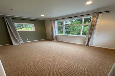 Photo of property in 17 Wernham Place, Northcote, Auckland, 0626