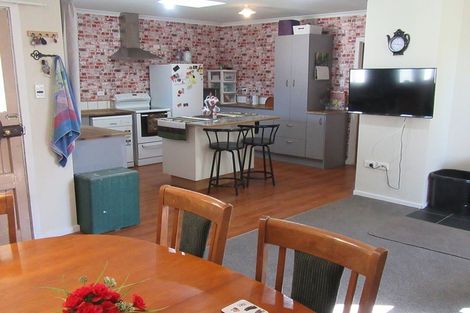 Photo of property in 15 Manse Street, Waimate, 7924