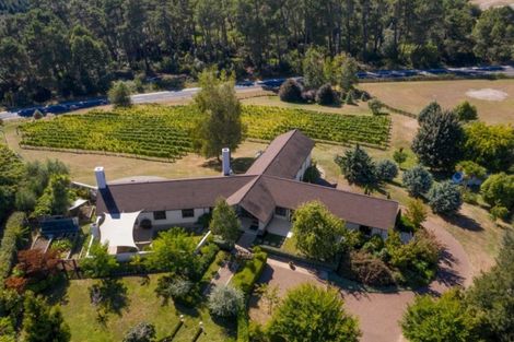 Photo of property in 128 Ferndale Way, Rangatira Park, Taupo, 3384