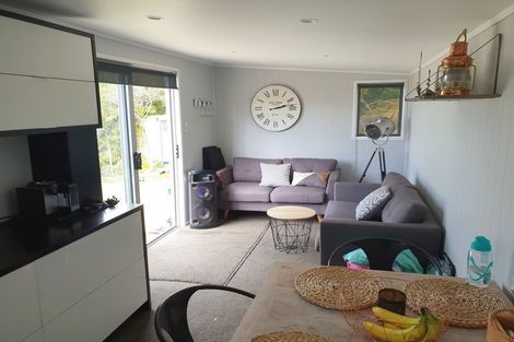 Photo of property in 15 Cuvier Crescent, Kuaotunu West, Whitianga, 3592