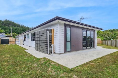 Photo of property in 16a Sharpe Crescent, Wainuiomata, Lower Hutt, 5014
