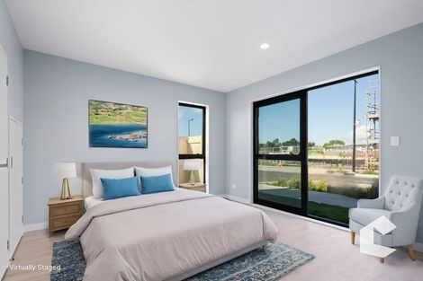 Photo of property in 8 Taipahitini Road, Rosehill, 2113