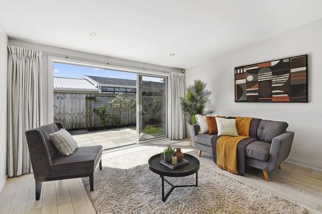 Photo of property in 9 Davies Street, Tawa, Wellington, 5028