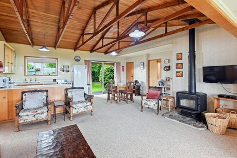 Photo of property in 10 Nisbet Terrace, Kinloch, Taupo, 3377