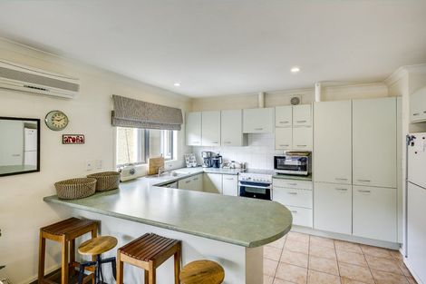 Photo of property in 2/193 Gloucester Street, Taradale, Napier, 4112