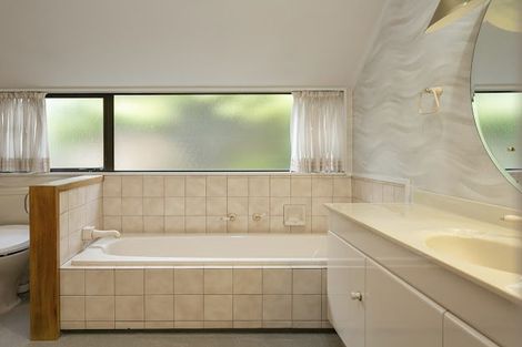 Photo of property in 20 Kurupae Road, Hilltop, Taupo, 3330