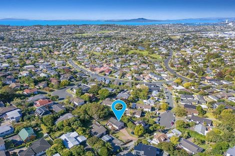 Photo of property in 15 Tacitus Place, Totara Vale, Auckland, 0629