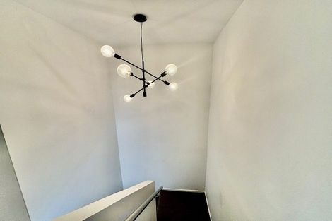 Photo of property in 6 Korokio Lane, Henderson, Auckland, 0612