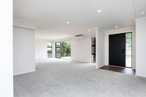 Photo of property in 6 Henui Street, Strandon, New Plymouth, 4312