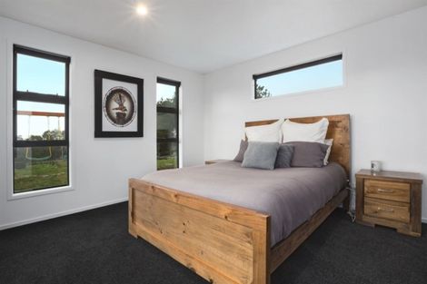 Photo of property in 9 Kristin Place, Manakau, Levin, 5573