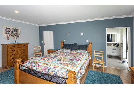 Photo of property in 21 Capstone Place, Te Kamo, Kamo, 0185