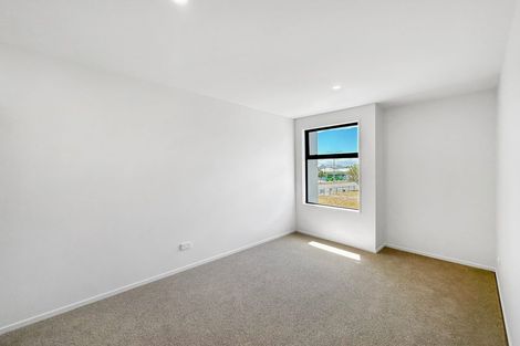 Photo of property in 2/116 Aldwins Road, Phillipstown, Christchurch, 8062