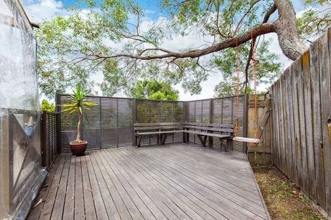 Photo of property in 1/41 Elizabeth Drive, West Harbour, Auckland, 0618