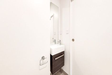 Photo of property in 55 Rua Kai Way, Brooklyn, Wellington, 6021