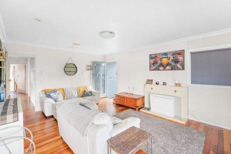 Photo of property in 130 Brooklands Road, Brooklands, New Plymouth, 4310