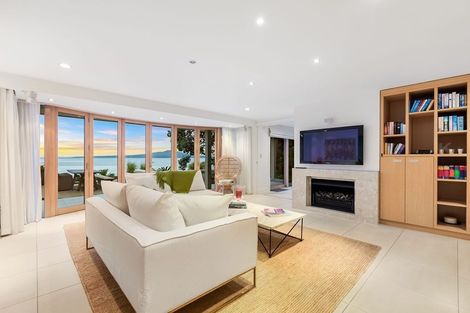 Photo of property in 28 Blomfield Spa, Takapuna, Auckland, 0622