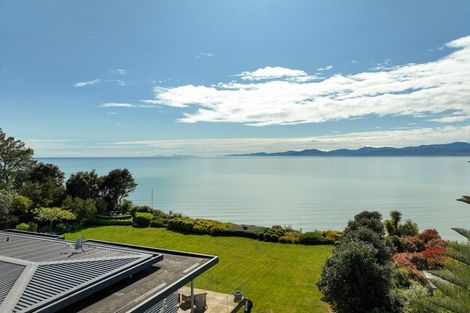 Photo of property in 76 Admirals Way, Ruby Bay, Mapua, 7173