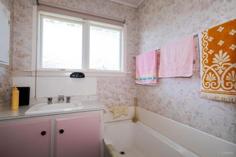 Photo of property in 6 Connolly Street, Geraldine, 7930