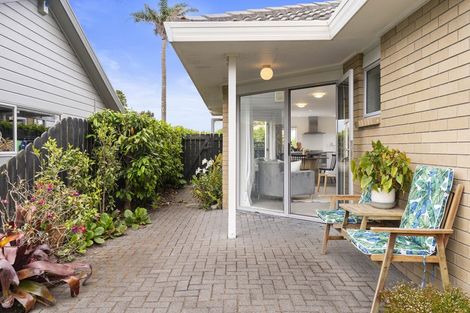 Photo of property in 3/23 Lakeside Drive, Orewa, 0931