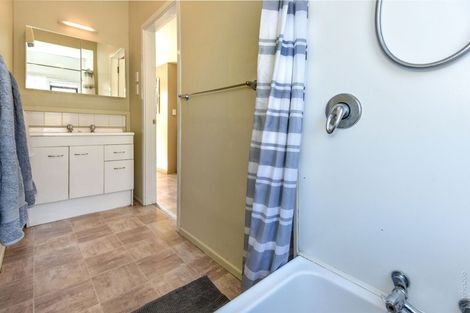 Photo of property in 42 Tyrone Street, Belfast, Christchurch, 8051