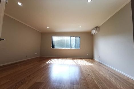 Photo of property in 19 Hornbill Drive, Fairview Heights, Auckland, 0632