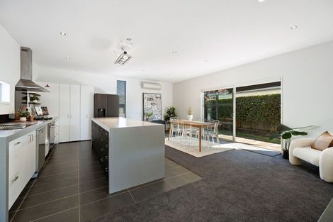 Photo of property in 11 Haddow's Place, Lake Hayes, Queenstown, 9304