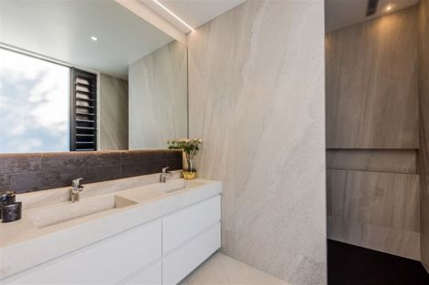 Photo of property in 31 Waiwetu Street, Fendalton, Christchurch, 8052