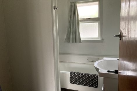 Photo of property in 3 Clifton Terrace, West End, Timaru, 7910