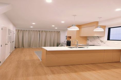 Photo of property in 9c Larne Avenue, Pakuranga Heights, Auckland, 2010