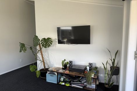 Photo of property in 1b Community Green, Featherston, 5710